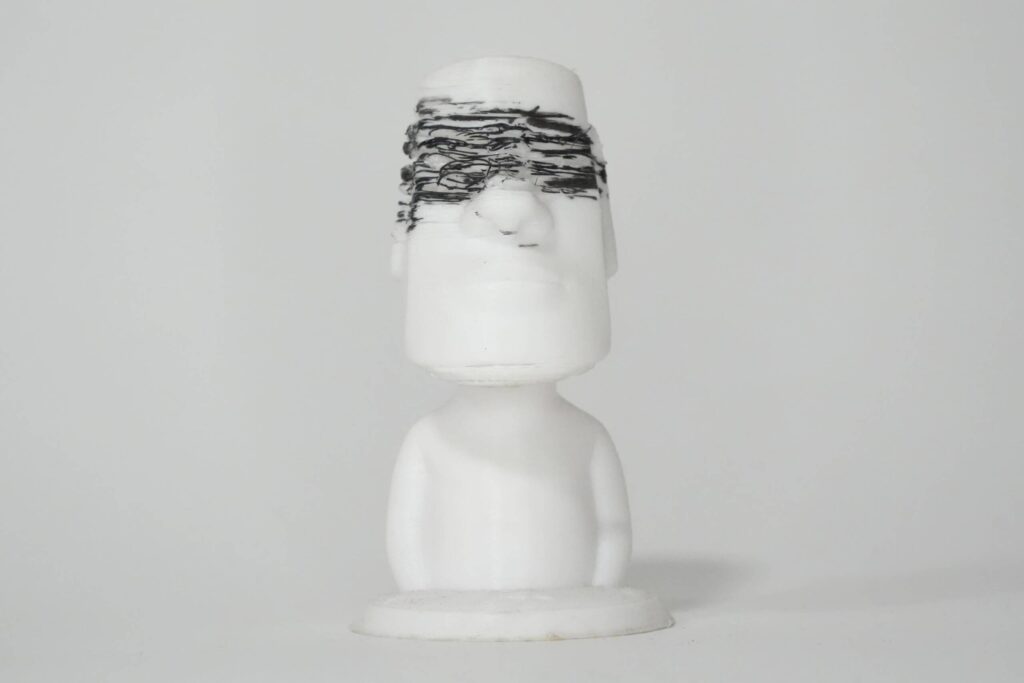 Moai Hostage – limited edition 3D sculpture by Lazarus, Madrid