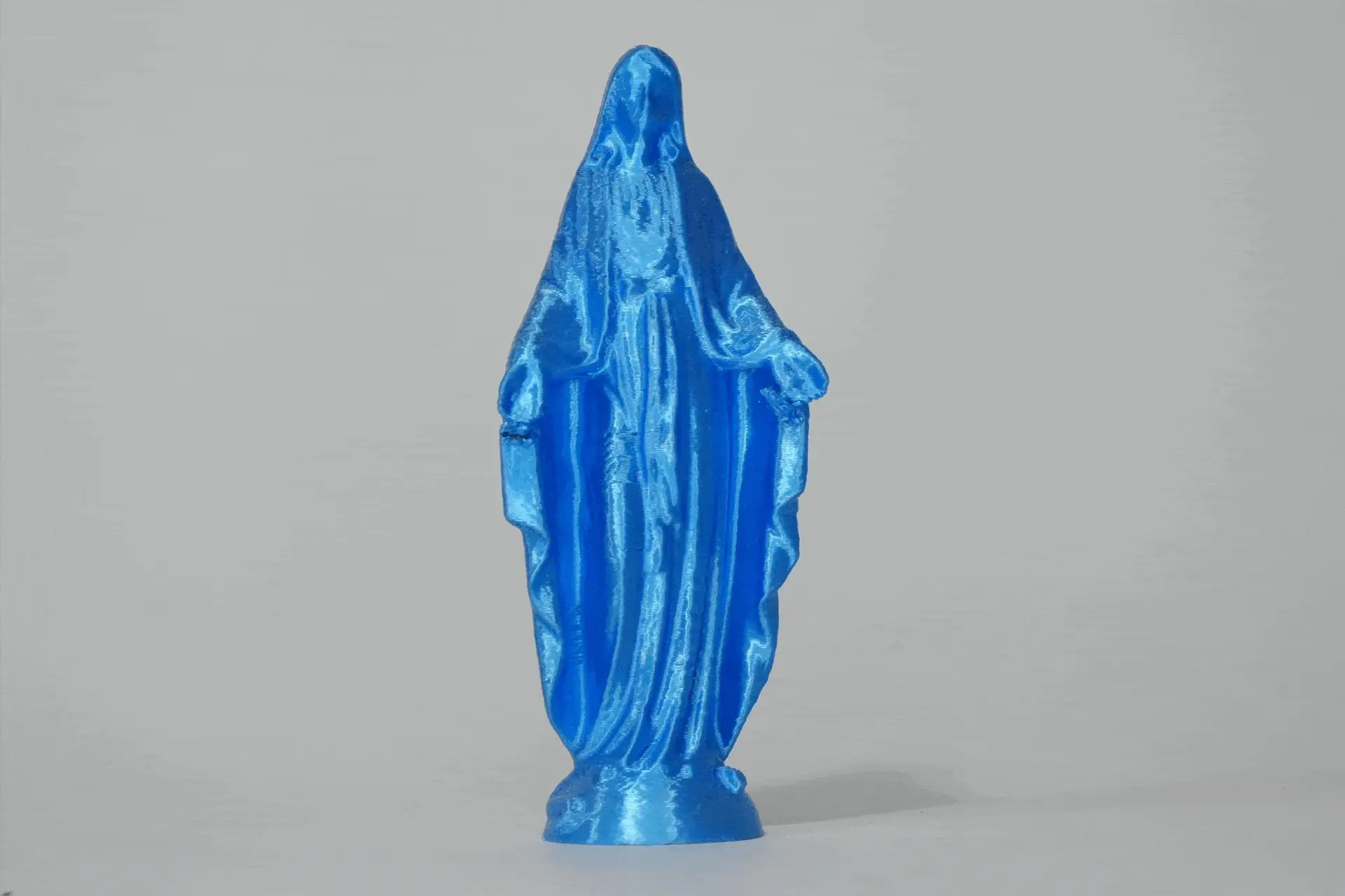 Metal Blue Faceless Virgin – limited edition 3D sculpture by Lazarus, Madrid – detail view