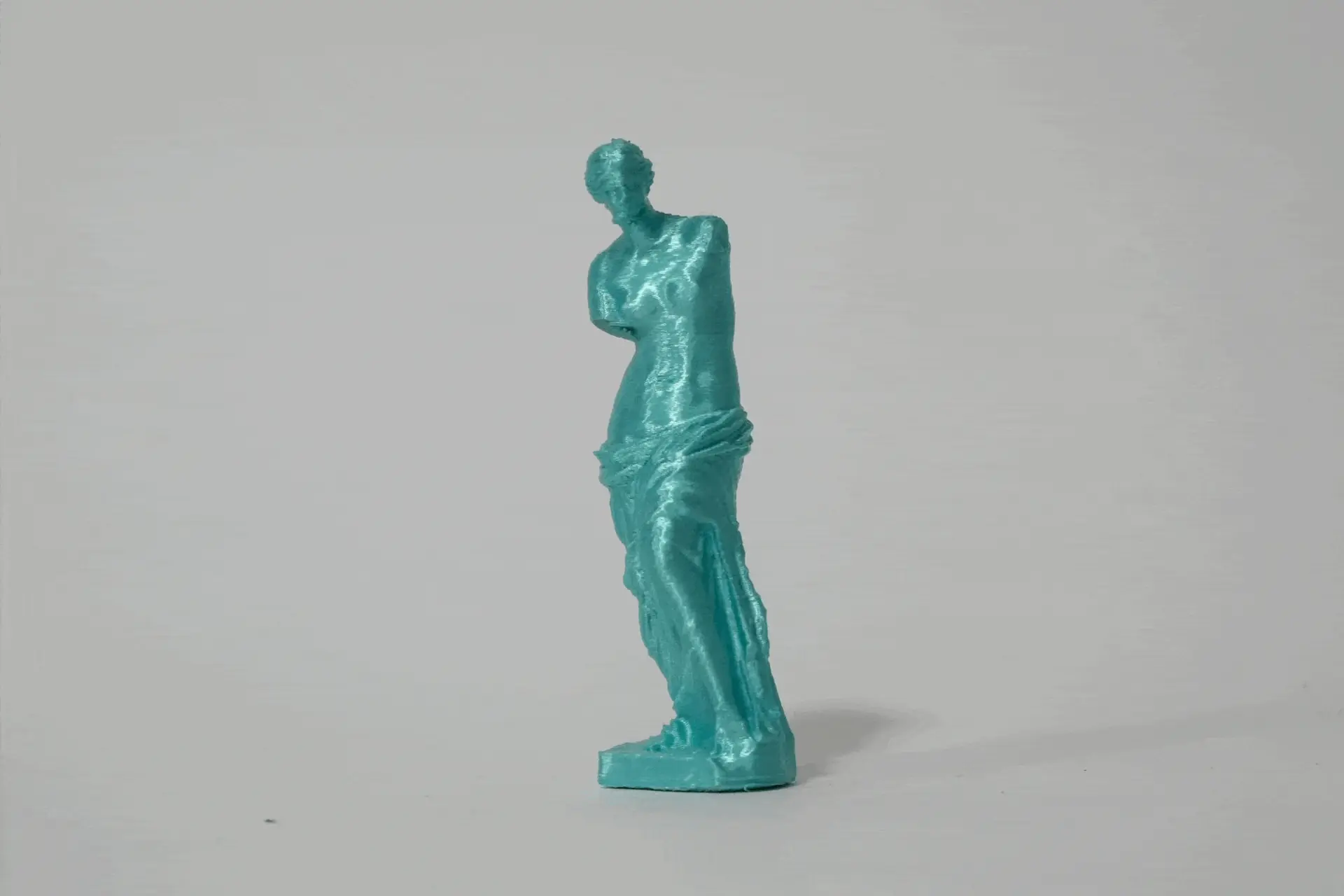 Green Metal Venus – limited edition 3D sculpture by Lazarus, Madrid – detail view