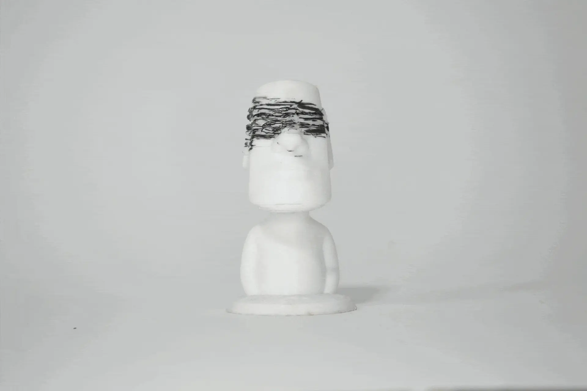 moai-hostage-1__anim-q75-1920w Moai Hostage – limited edition 3D sculpture by Lazarus, Madrid – detail view